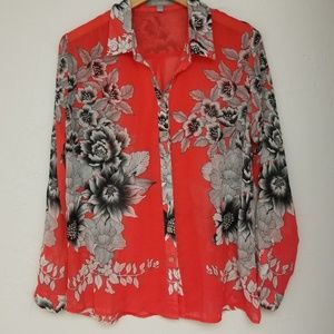 ⭕ SOLD ⭕ Floral print blouse